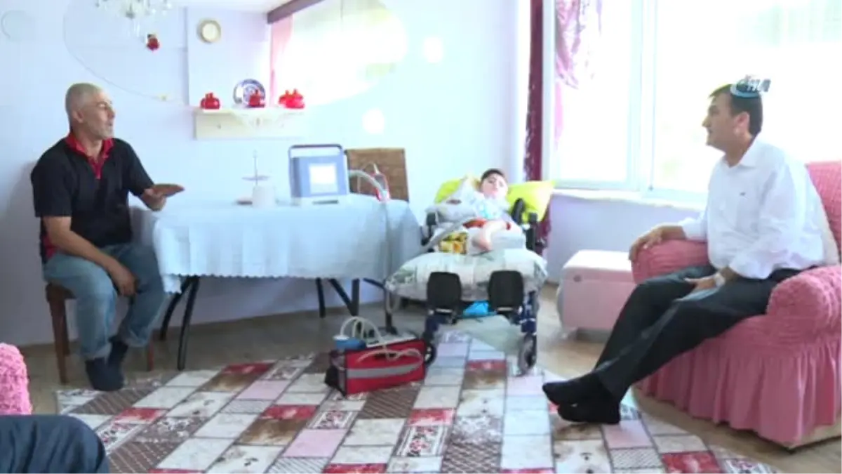 6 Yaşındaki Muhammet'e Belediye Başkanı'ndan Yardım Eli