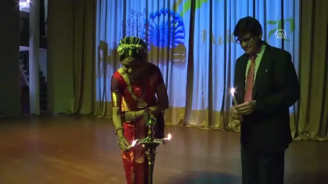Hindistan'ın Bagˆımsızlıgˆının 70. Yılı Kutlandı