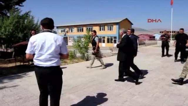 Muş Valisi Yıldırım: 'Kapımız Herkese Açık' Muş Valisi Yıldırım: 'Kapımız Herkese Açık'