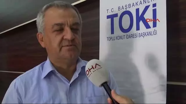 Kahramanmaraş Türkoğlu'nda TOKİ Konutlarının Sahipleri, Kurayla Belirlendi Kahramanmaraş Türkoğlu'nda TOKİ Konutlarının Sahipleri, Kurayla Belirlendi
