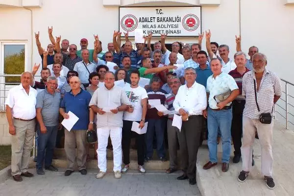 Muğla'da MHP'den Toplu İstifa Muğla'da MHP'den Toplu İstifa