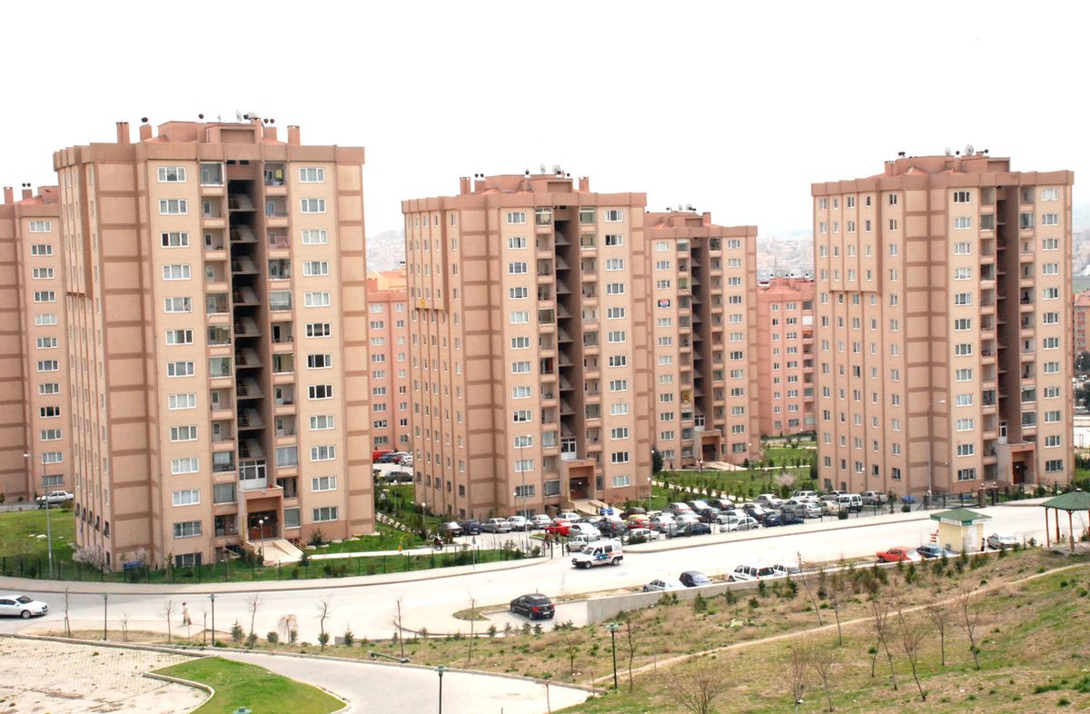 Şehit ve Gazi Ailelerinin Kamu Konutlarından Yararlanma Hakkı 1 Yıldan 10 Yıla Çıktı