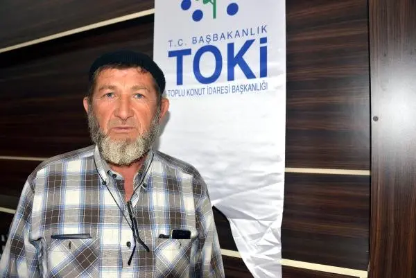 Türkoğlu'nda TOKİ Konutlarının Emekli Sahipleri Kurayla Belirlendi Türkoğlu'nda TOKİ Konutlarının Emekli Sahipleri Kurayla Belirlendi