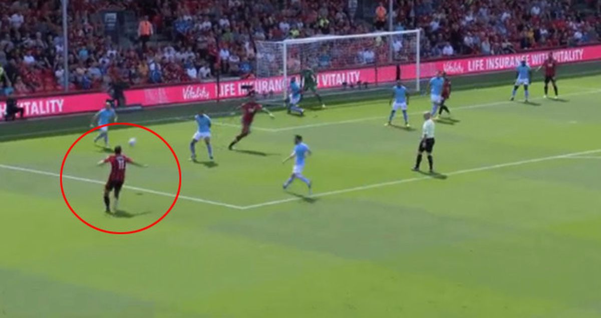 Bournemouth'lu Oyuncunun 90'a Attığı Gol Ayakta Alkışlandı