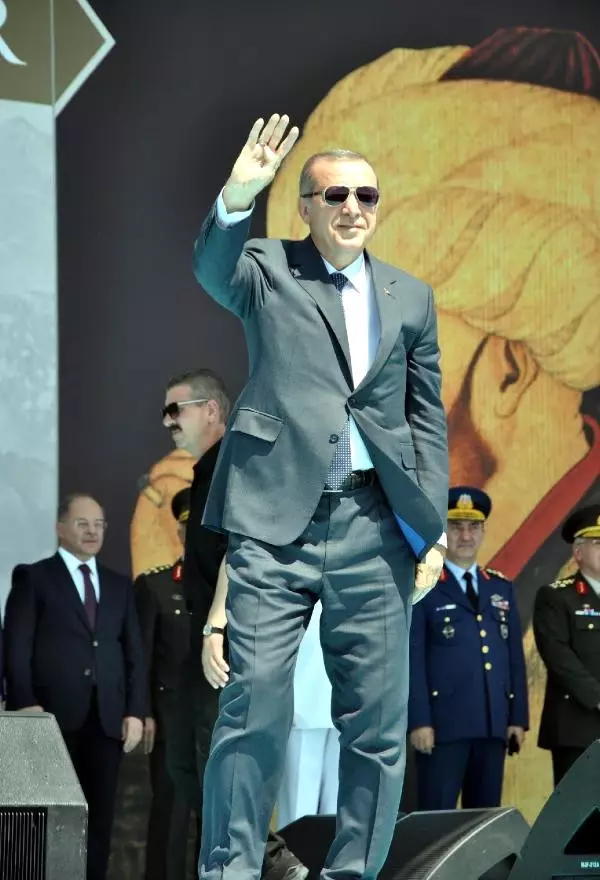 Erdoğan: Türkiye Artık Ayağa Kalktı, Şahlanışın Önüne Geçemeyeceksiniz Erdoğan: Türkiye Artık Ayağa Kalktı, Şahlanışın Önüne Geçemeyeceksiniz