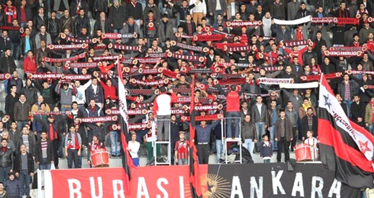 Gençlerbirliği, Fenerbahçe Maçına Gelen İlk 3 Bin Taraftara Forma Verecek