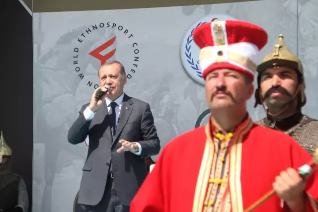 Sultan Alparslan Kimlerle Mücadele Etmişse, Biz de Onlarla Mücadele Ettik' Sultan Alparslan Kimlerle Mücadele Etmişse, Biz de Onlarla Mücadele Ettik'