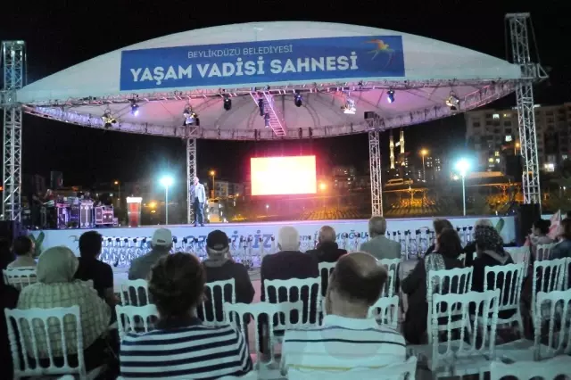 Yazar Erol Mütercimler, Beylikdüzü Halkına 30 Ağustos'u Anlattı