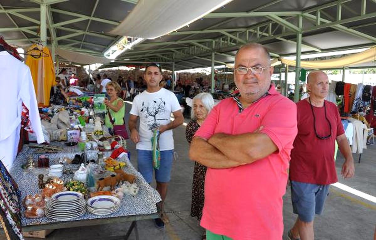 Datça Bit Pazarında Tarihi Eşyalar Gün Yüzüne Çıkıyor