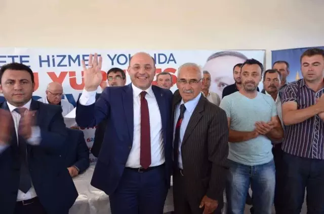 Dumlupınar AK Parti'de Murat Arıburnu Güven Tazeledi Dumlupınar AK Parti'de Murat Arıburnu Güven Tazeledi