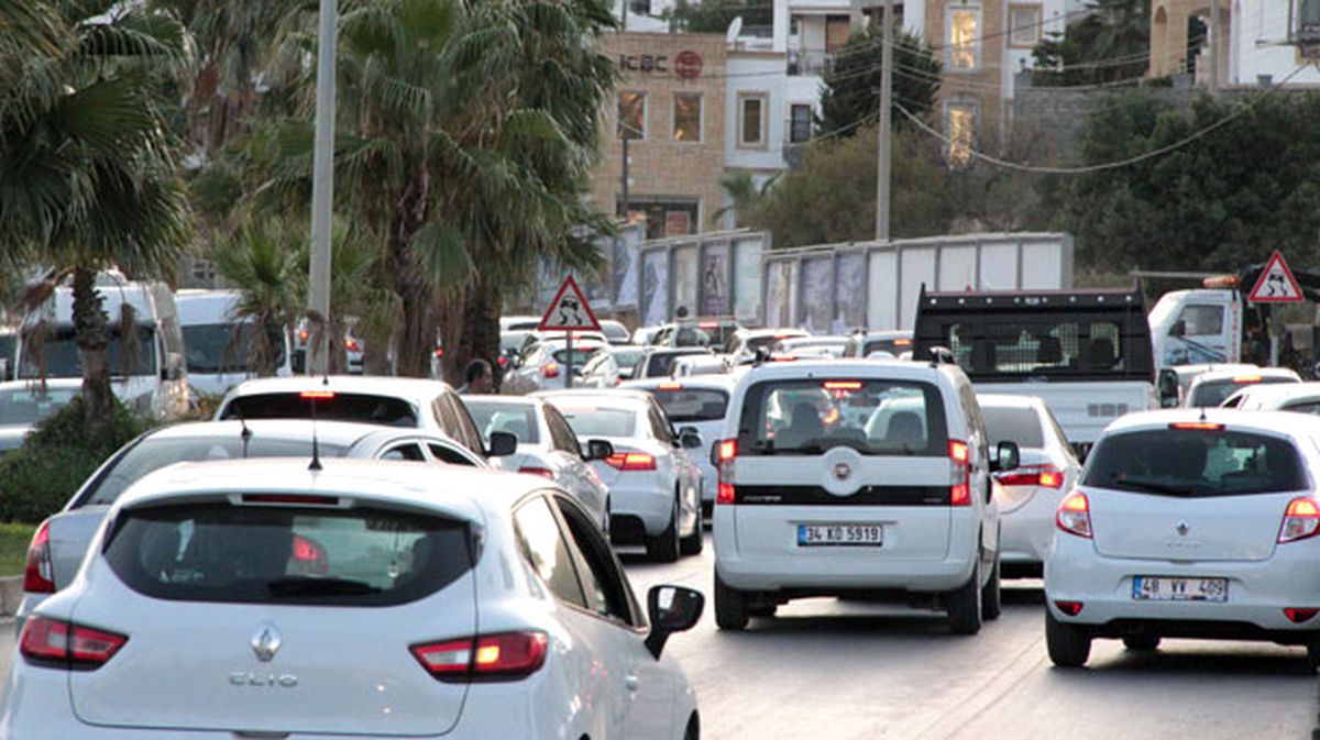 Bodrum'a 3 Günde 200 Bin Araç Girişi Oldu