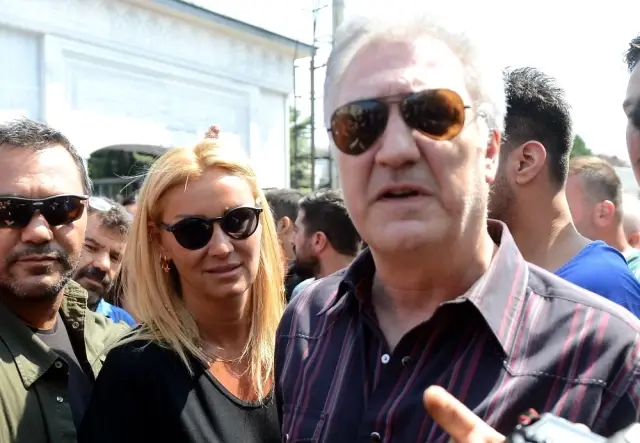 Ünlü Sunucu Vatan Şaşmaz Son Yolculuğuna Uğurlandı