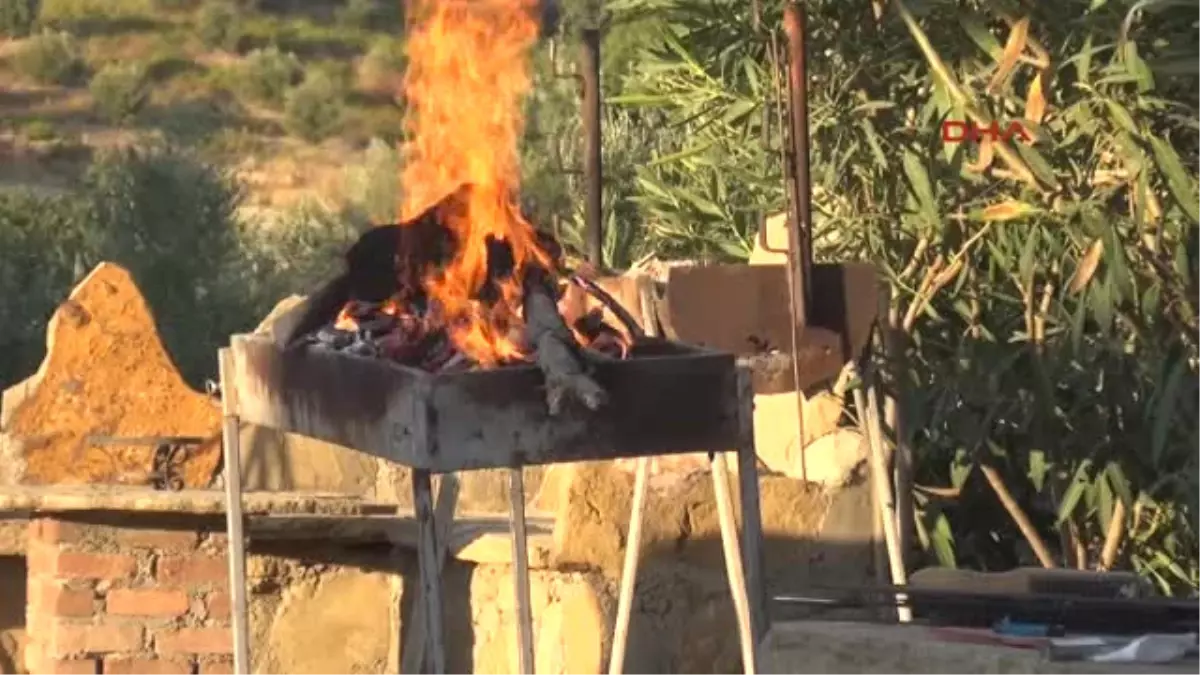 Antalya Kovboy Kasabası Bayrama Hazır