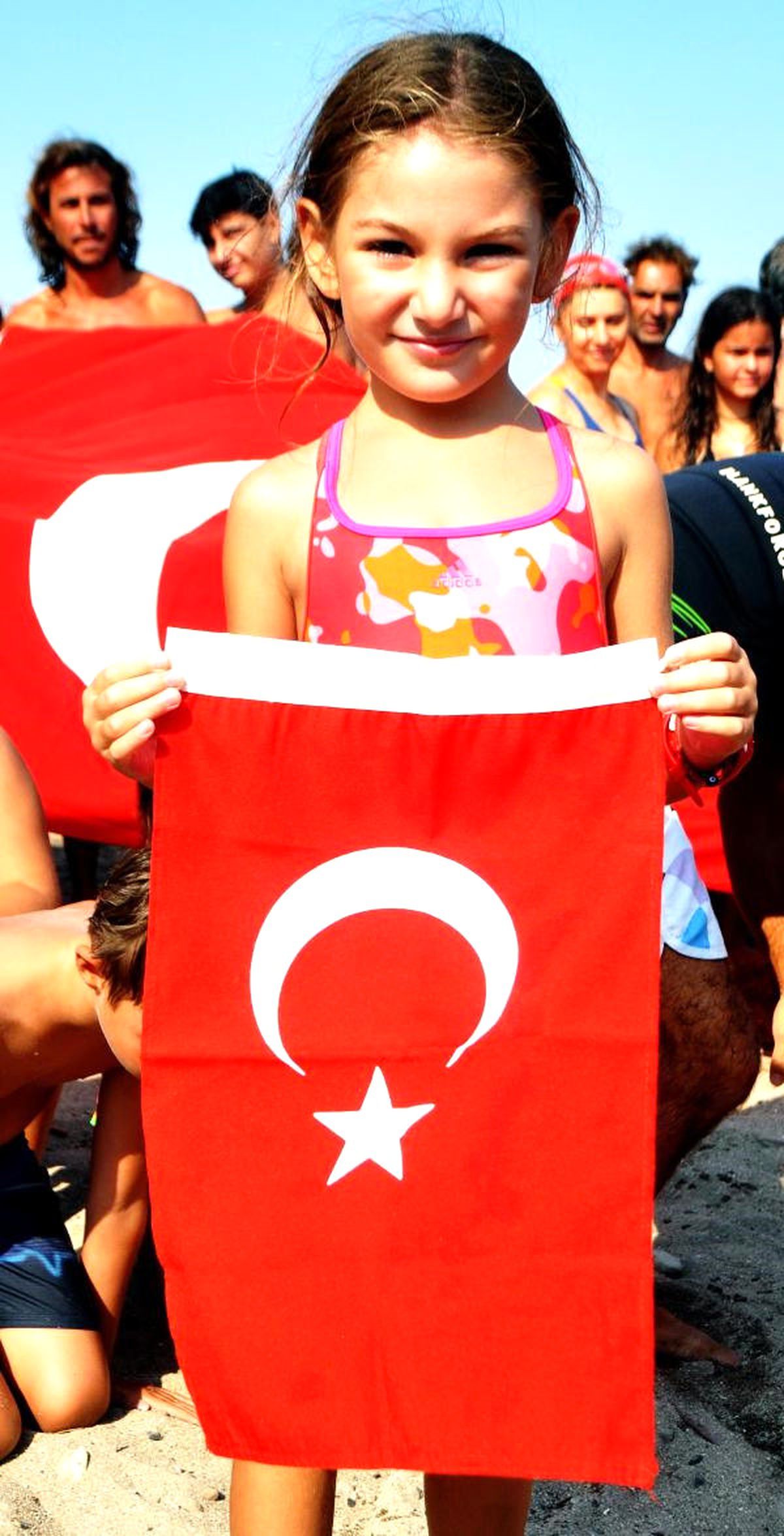 Bodrum'da Zafer Bayramı İçin Kulaç Attılar