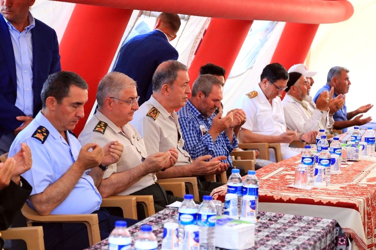 Dha Ankara- Hulusi Akar'dan Şehit Ailesine Ziyaret