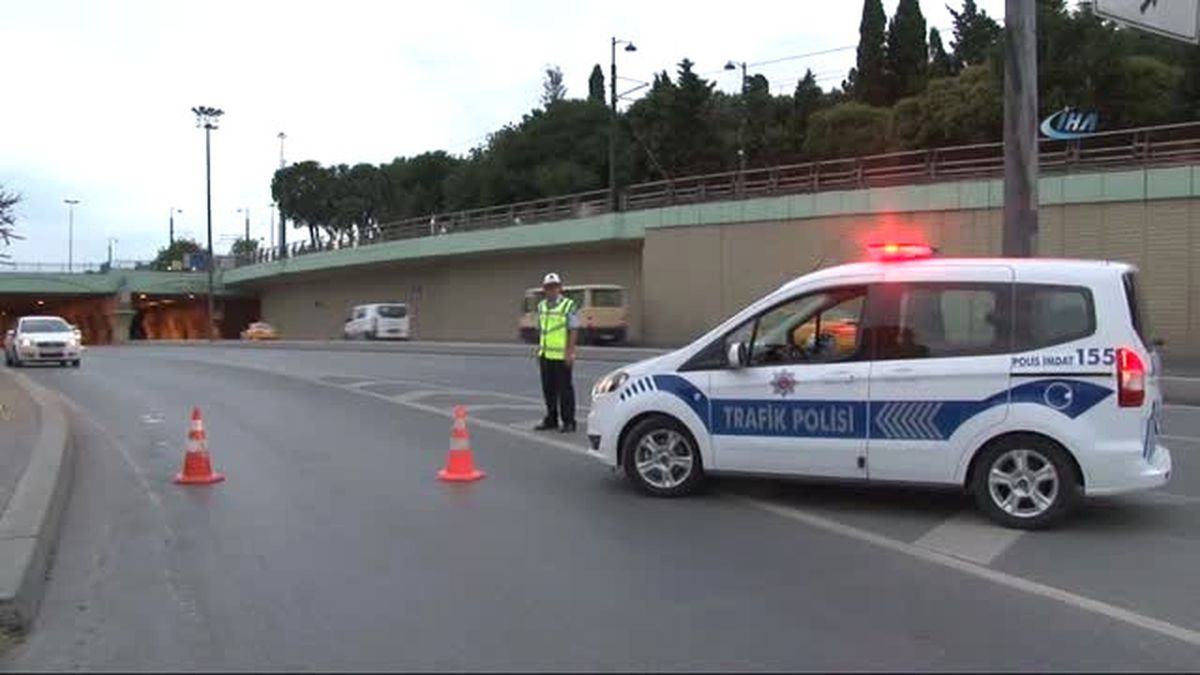 İstanbul'da Bazı Yollar Trafiğe Kapatıldı