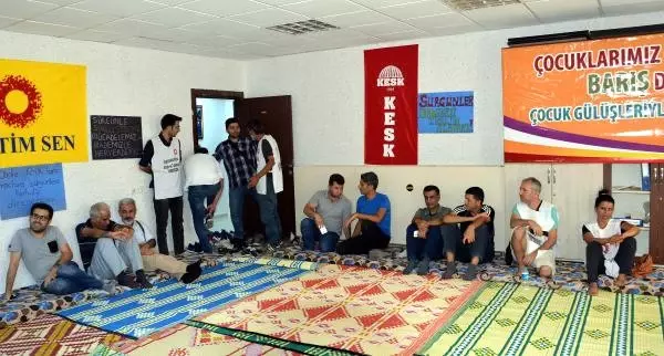 CHP'li Tanrıkulu: Öğretmenleri Tehdit Altında Bırakacak Bu Atama İşleminden Vazgeçilmeli CHP'li Tanrıkulu: Öğretmenleri Tehdit Altında Bırakacak Bu Atama İşleminden Vazgeçilmeli