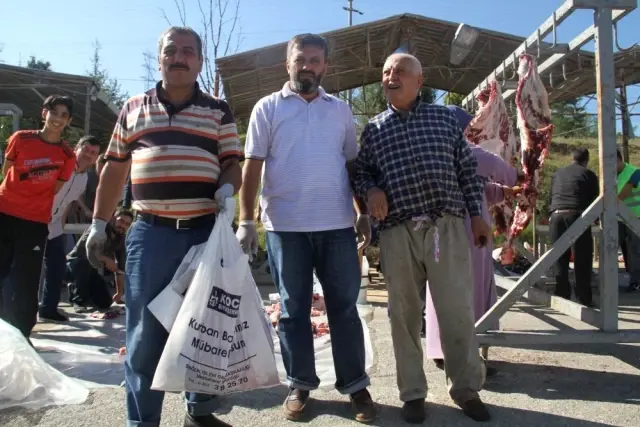 Büyükşehir Mezbahalarında Kesim Yapıldı