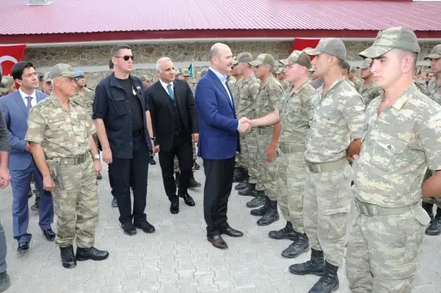 Sizler Bu Ülkenin Namus Bekçilerisiniz' Sizler Bu Ülkenin Namus Bekçilerisiniz'