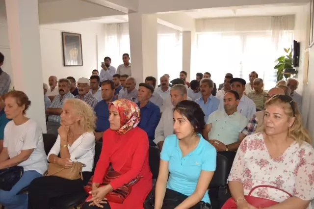 Besni'de Cumhuriyet Halk Partisinde Bayramlaşma