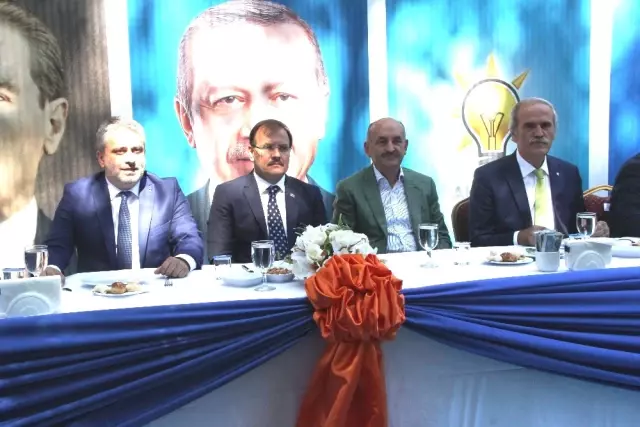 Hakan Çavuşoğlu: 'Dünya 5'ten Büyüktür Diye Haykıracağız' Hakan Çavuşoğlu: 'Dünya 5'ten Büyüktür Diye Haykıracağız'