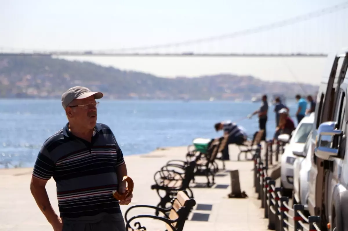 İstanbul Boğazı'nda Bayram Manzaraları