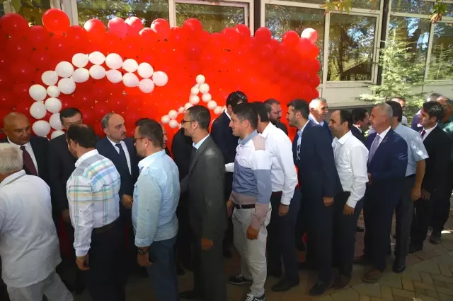 Kurban Bayramı Kutlanıyor Kurban Bayramı Kutlanıyor