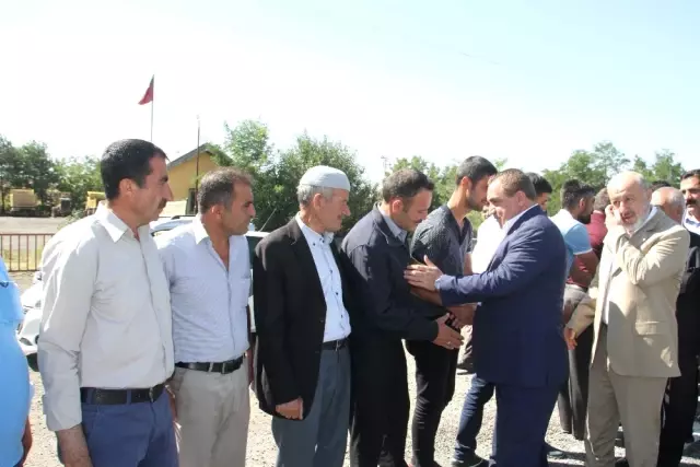 Milletvekili Şimşek, Malazgirt'te Halkın Bayramını Kutladı Milletvekili Şimşek, Malazgirt'te Halkın Bayramını Kutladı