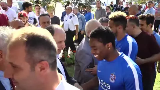 Trabzonspor Bayramlaştı, Bakan Soylu Transfer Müjdesi Verdi Trabzonspor Bayramlaştı, Bakan Soylu Transfer Müjdesi Verdi