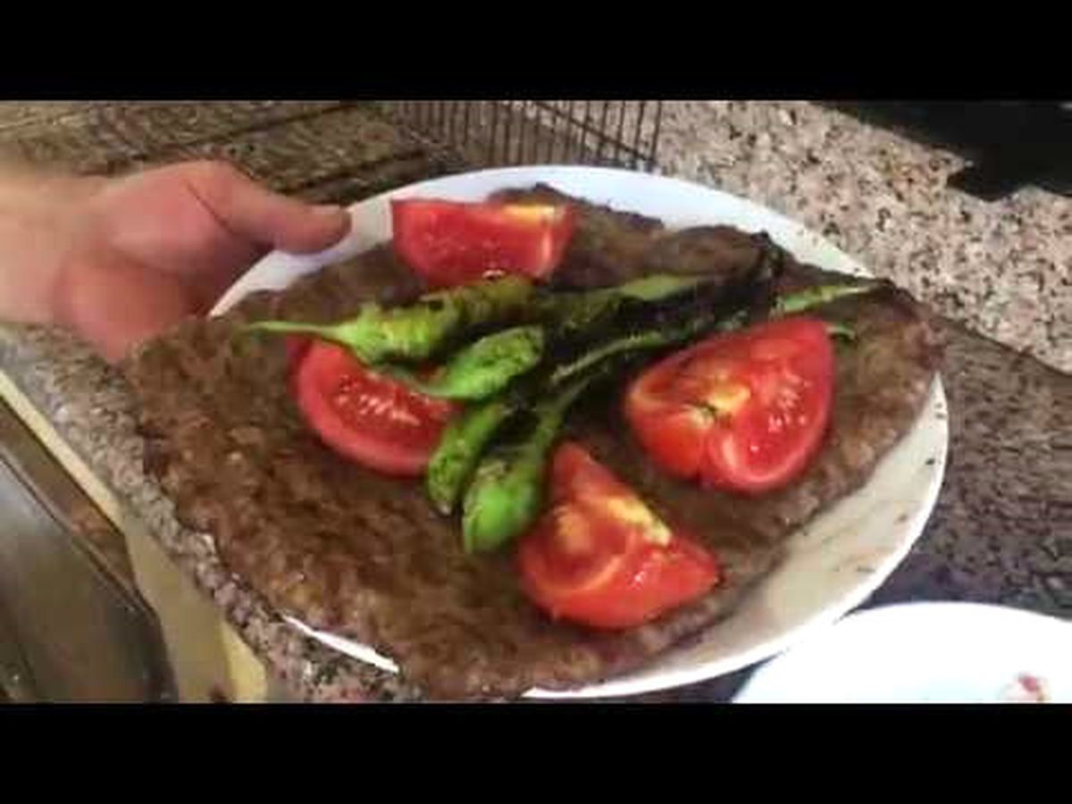 Yok Böyle Bir Köfte! - Tam Bir Kiloluk Tek Parça Dev Köfte