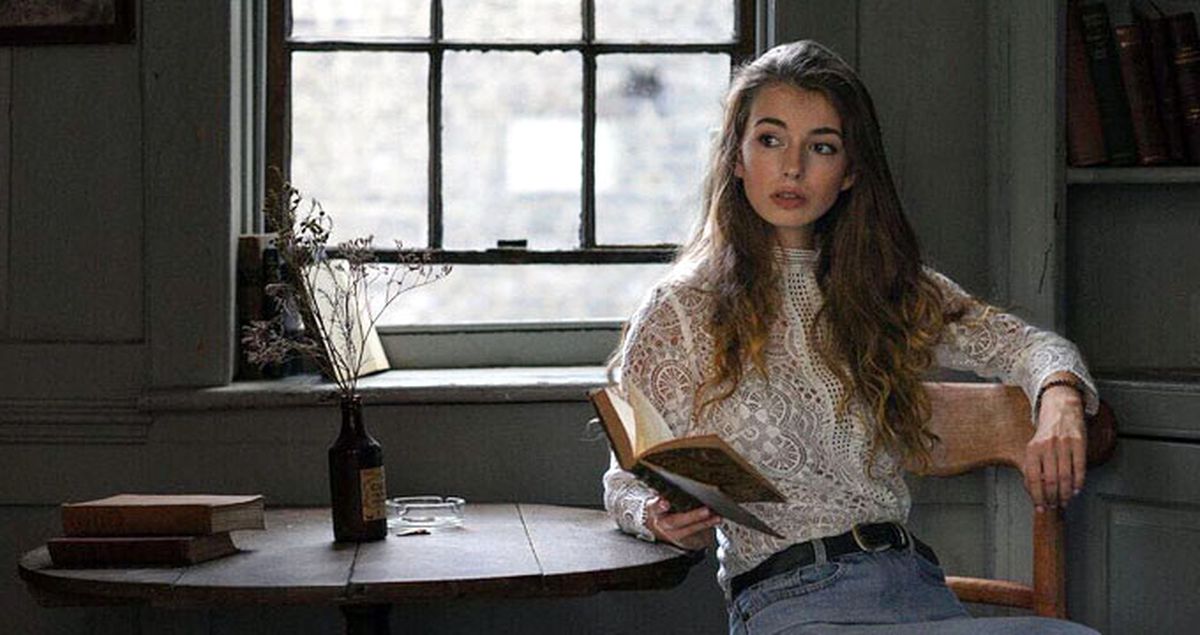 İngiliz Model Jazz Egger, Ajansın Kendisine Yaptığı Ahlaksız Teklifi İfşa Etti