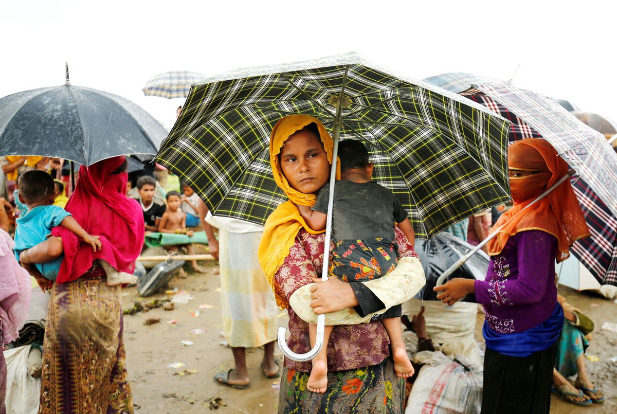 Saldırılardan Kaçarak Bangladeş'e Geçen Arakanlı Müslümanların Sayısı 73 Bine Ulaştı