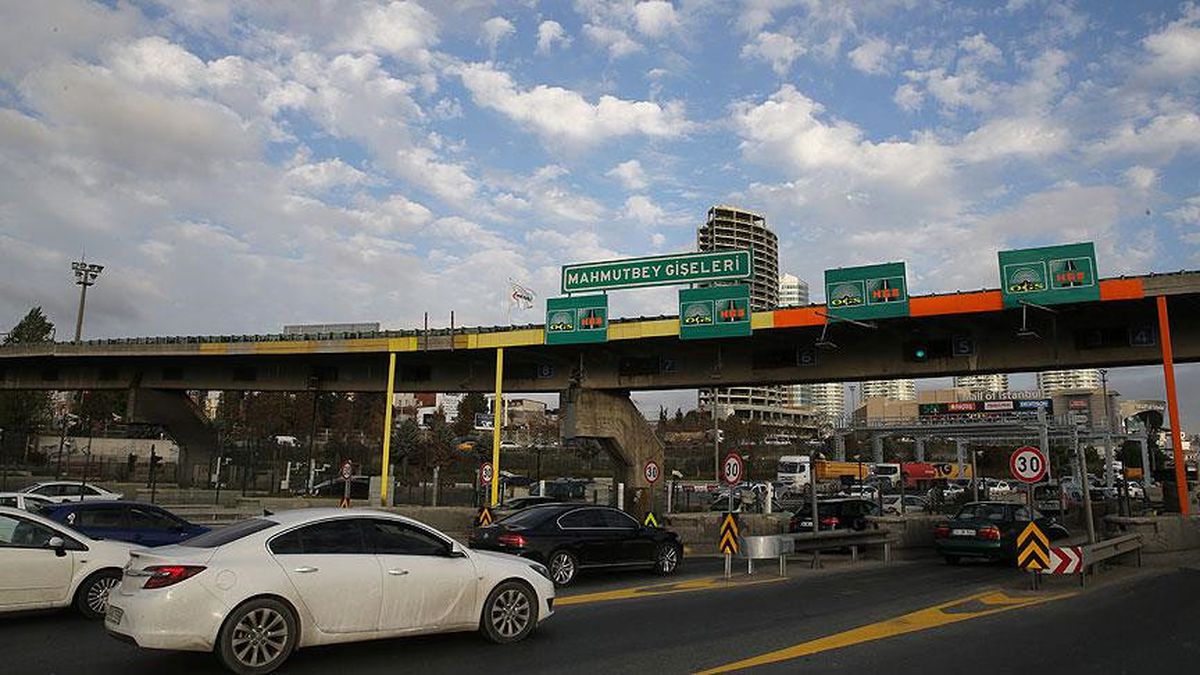 Köprülerde ve Otoyollarda Ücretsiz Geçişler Yarın Son Buluyor
