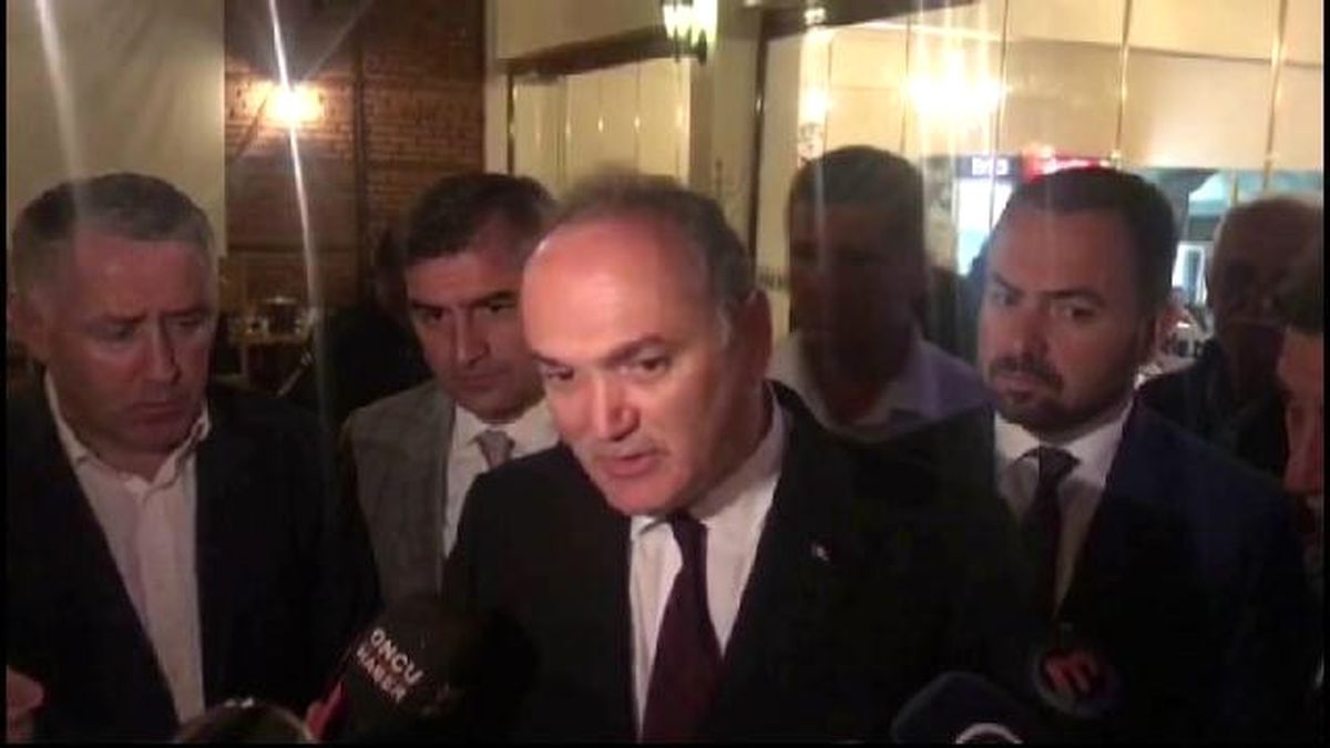 Muhtar, Bakan Özlü'yü Kızdırdı: Herkes Kendi İşine Baksın