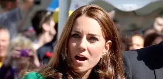 Prens William: Cambridge Düşesi Kate Middleton, Üstsüz Fotoğrafından 100 Bin Euro Kazandı Prens William: Cambridge Düşesi Kate Middleton, Üstsüz Fotoğrafından 100 Bin Euro Kazandı