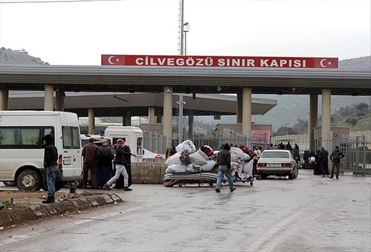 Cilvegözü Sınır Kapısı Açıldı! Bayramlaşmaya Giden Suriyeliler Dönüyor