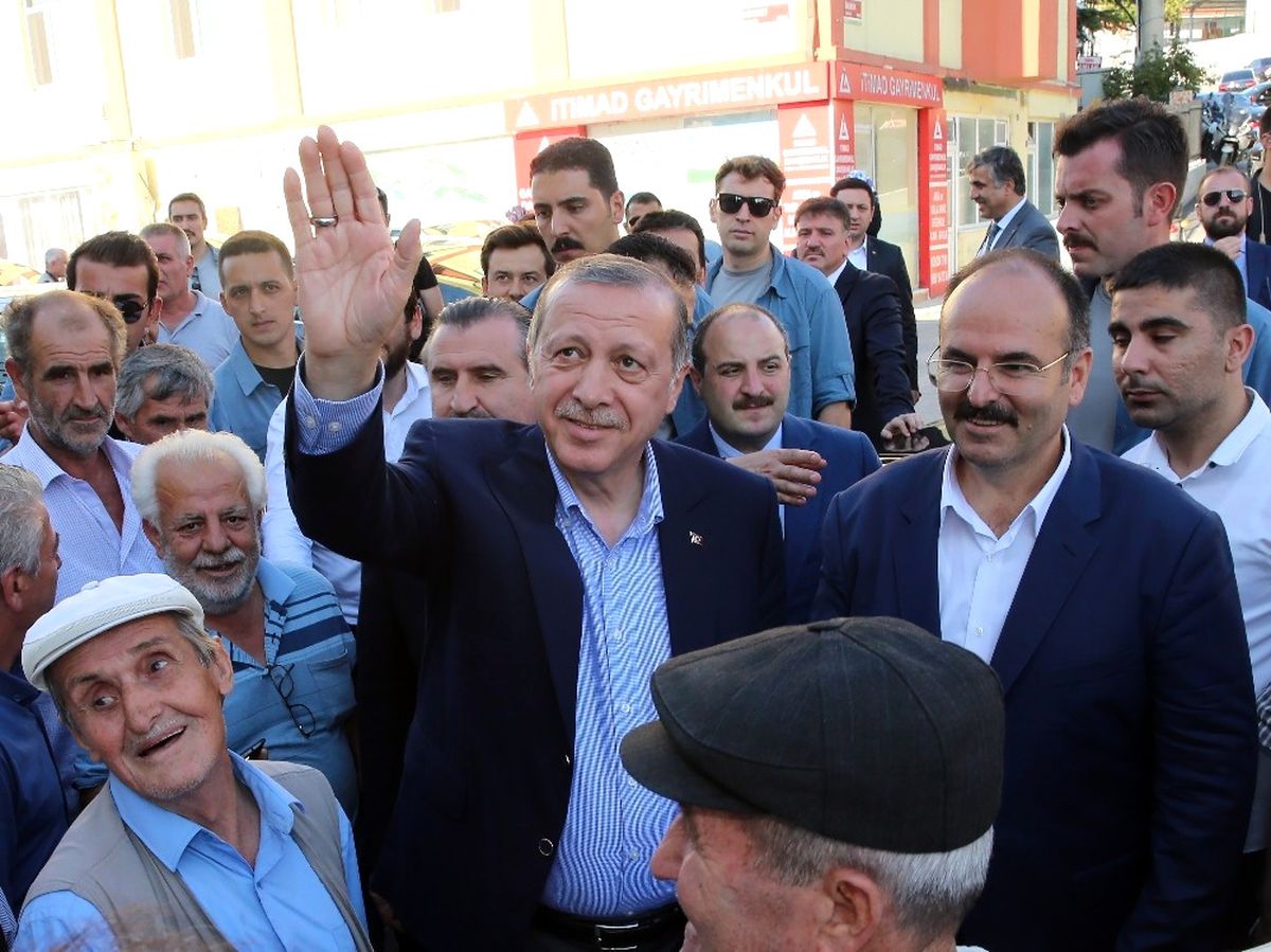 Cumhurbaşkanı Erdoğan'dan Köy Ziyareti