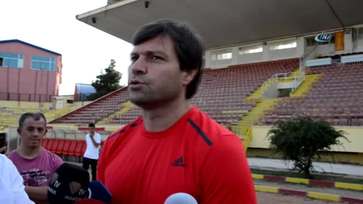 Ertuğrul Sağlam: 'Ülkemizde Futbolcu Yetiştiremiyoruz'