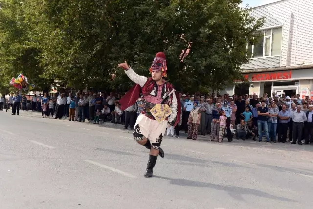 Gördes'in Düşman İşgalinden Kurtuluşu Kutlandı Gördes'in Düşman İşgalinden Kurtuluşu Kutlandı