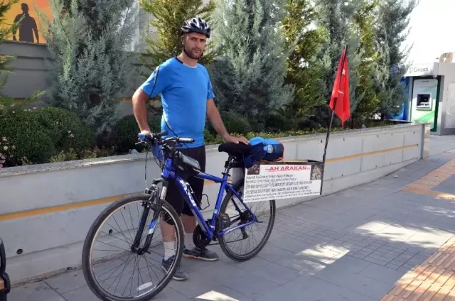 3 Çocuğunu Evde Bırakıp Arakanlı Müslümanlar İçin Bisikletiyle Yollara Düştü