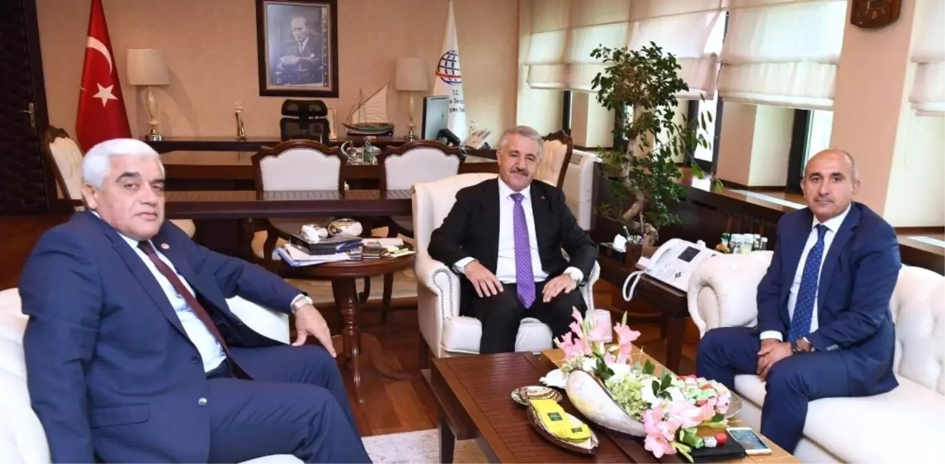 Bakan Arslan'a Yol Sorunu Anlatıldı