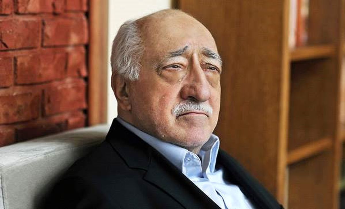 FETÖ'cüler İçin Verilen Süre Doldu! İşte Vatandaşlıktan Çıkarılacak 130 İsim