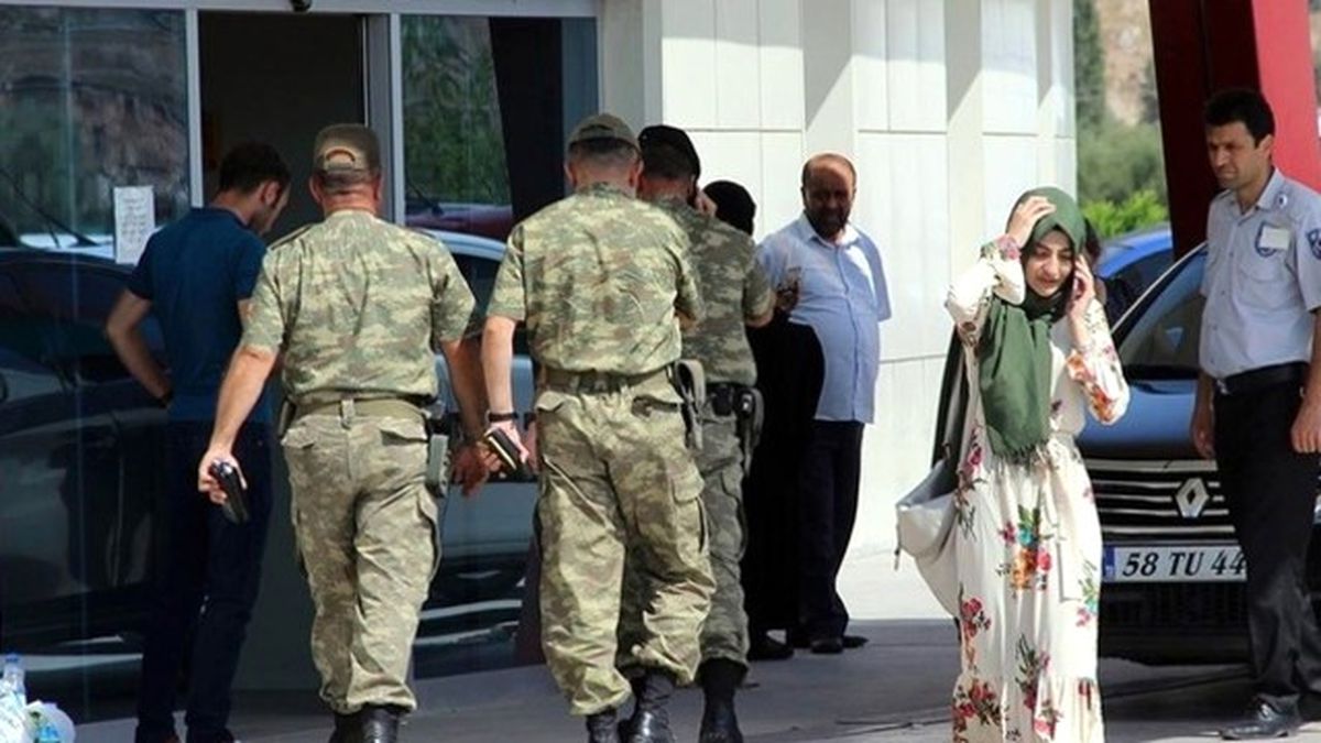 Asker, Birliğinin Bahçesinde Ölü Bulundu