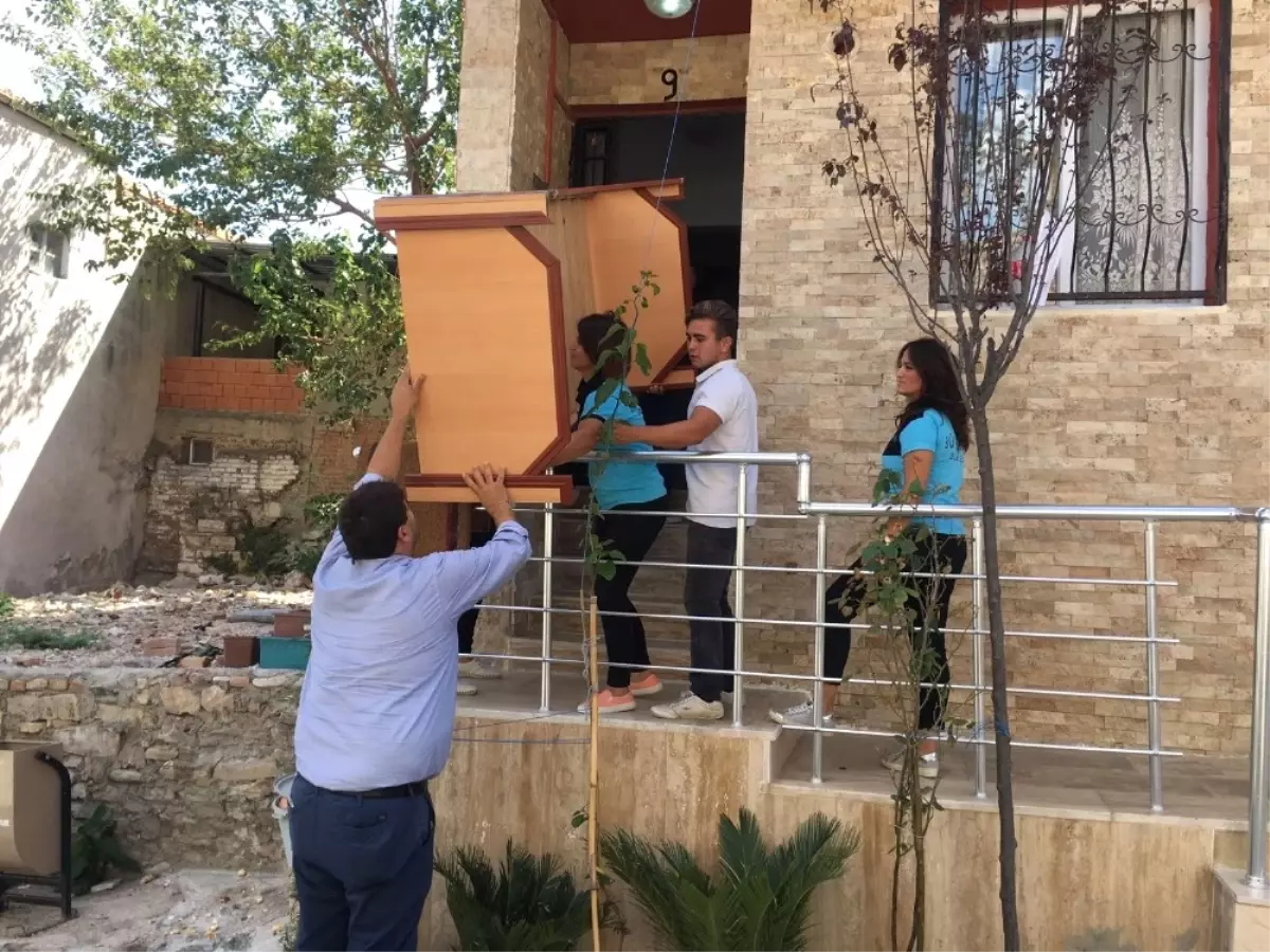 Ayba Ekipleri Söke'de Bir Aileye Daha El Uzattı