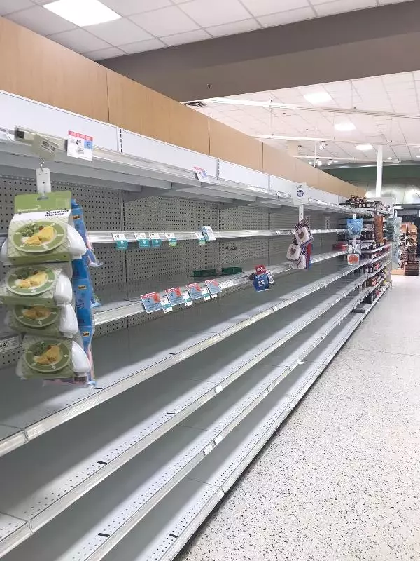 Karayipler'i Vuran İrma Kasırgasına Hazırlanan ABD'de Marketler Yağmalandı