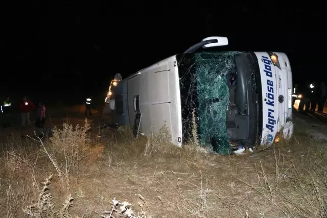 Yozgat'ta Trafik Kazası 3 Ölü 43 Yaralı