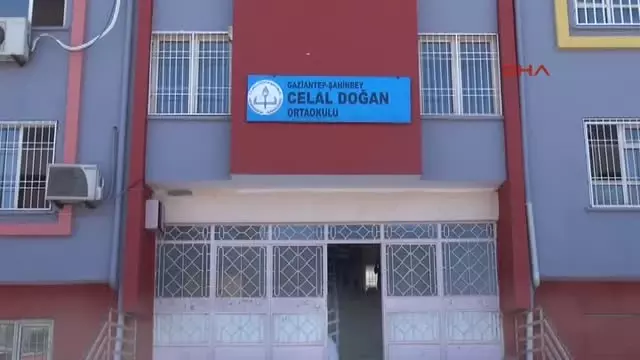 Gaziantep Celal Doğan Ortaokulu'nun Adının Değiştirilme Kararına Tepki Gaziantep Celal Doğan Ortaokulu'nun Adının Değiştirilme Kararına Tepki