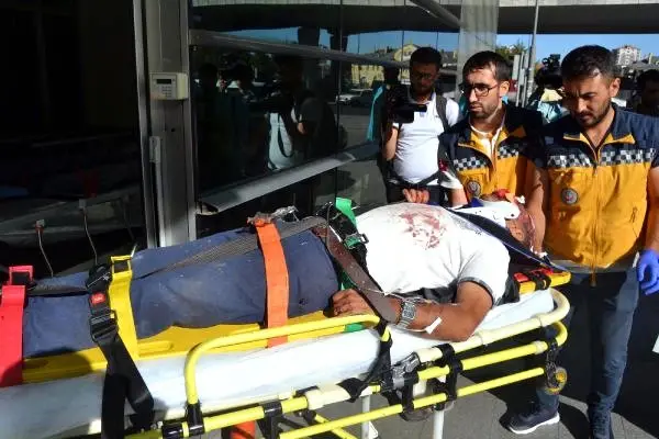 Kayseri'de Kaza: 1 Ölü, 3 Yaralı Kayseri'de Kaza: 1 Ölü, 3 Yaralı