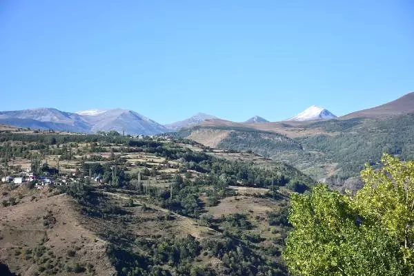 Posof'a Mevsimin İlk Karı Yağdı