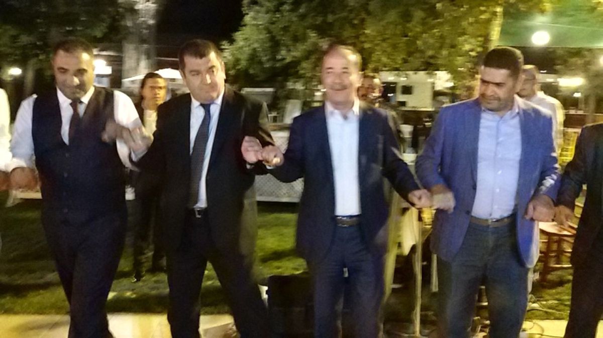 Başkan Gürkan ile Kırkpınar Ağası Kol Bağladı